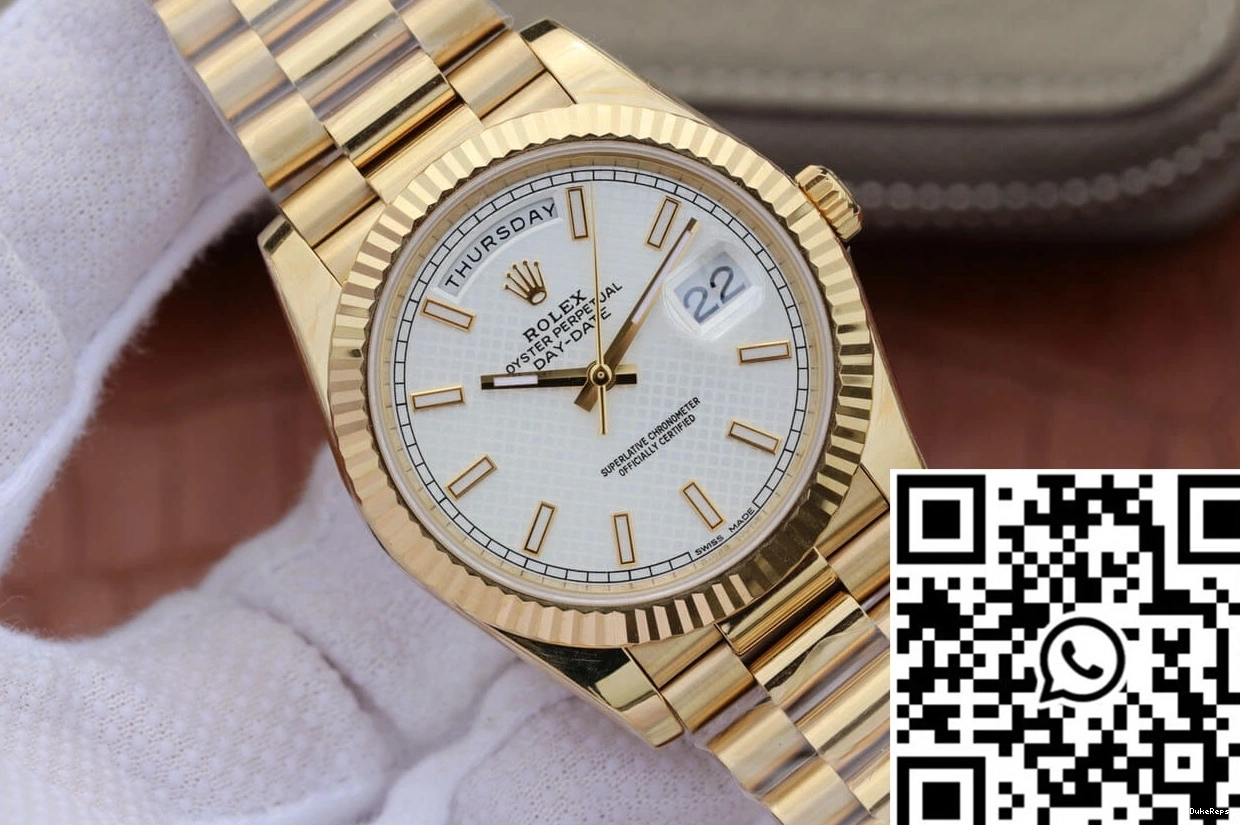 Factory EW M228238-0008 Silver Day-Date Dial Rolex 0228